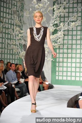 Маленькое черное платье от oscar de la renta