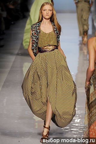 Платье от Etro, лето 2009 Платье от Etro, лето 2009