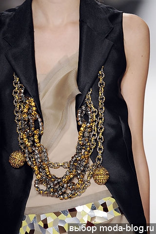 Колье Vera Wang Колье Vera Wang