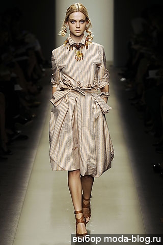 Модные платья, на фото платье от Bottega Veneta Модные платья, на фото платье от Bottega Veneta