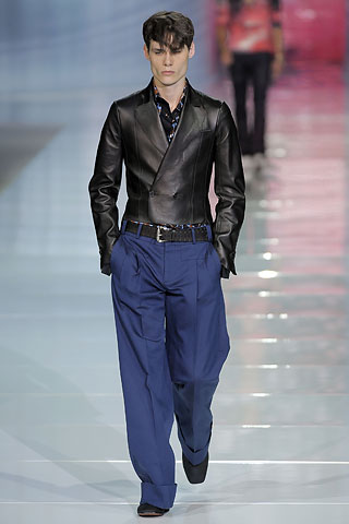 Мужская мода 2009, на фото показ Roberto Cavalli 