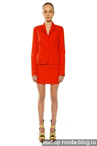 Красный костюм от Balenciaga Красный костюм от Balenciaga