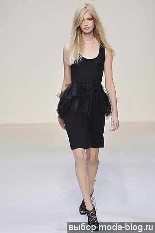 Черное платье от Collette Dinnigan Черное платье от Collette Dinnigan