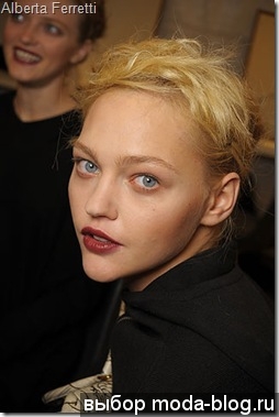 Модель Sasha Pivovarova Модель Sasha Pivovarova