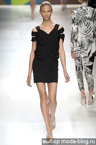 Черное платье от Stella McCartney
