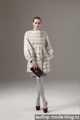 Показ Yves Saint Laurent Показ Yves Saint Laurent