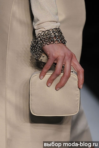 yves-saint-laurent yves-saint-laurent