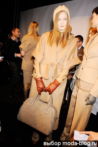 Пальто MaxMara, осень зима 2009-2010