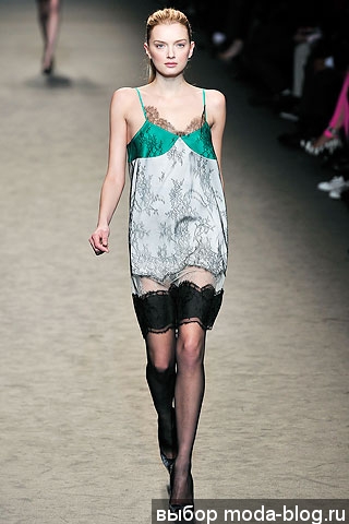 Платье от Stella McCartney Платье от Stella McCartney