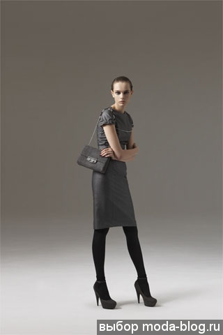 Платье от Yves Saint Laurent Платье от Yves Saint Laurent