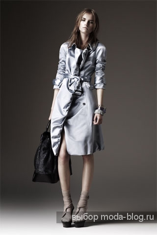 Burberry Prorsum Плащ Burberry Prorsum, весна лето 2010 круизная коллекция